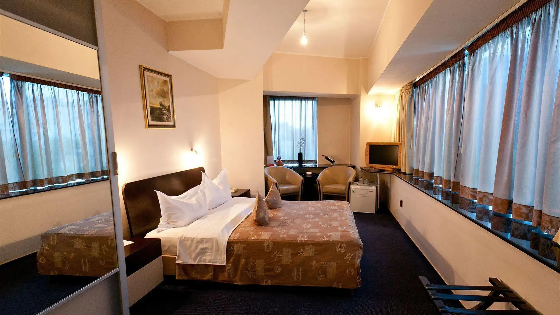 Hotel Dacia Rrt Bucharest